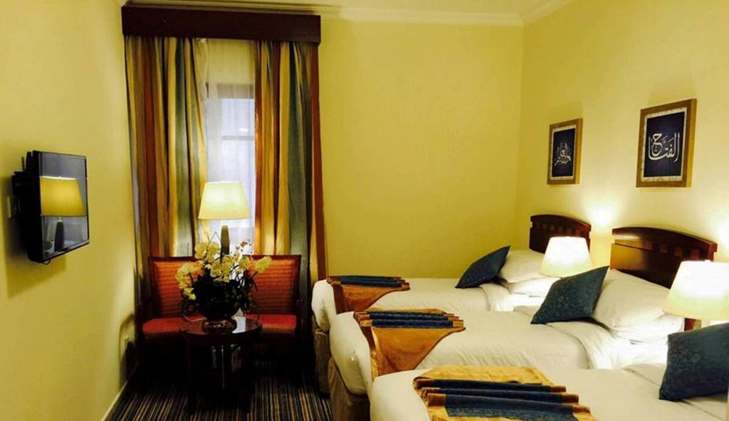 Al Eiman Al Qibla Hotel Медина Екстериор снимка