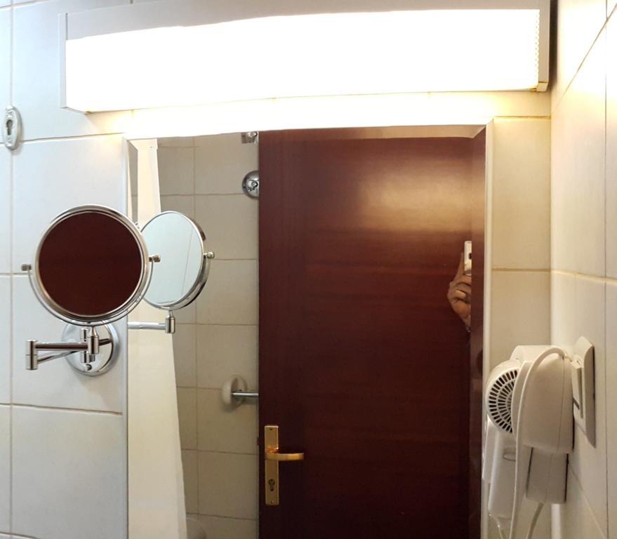 Al Eiman Al Qibla Hotel Медина Стая снимка