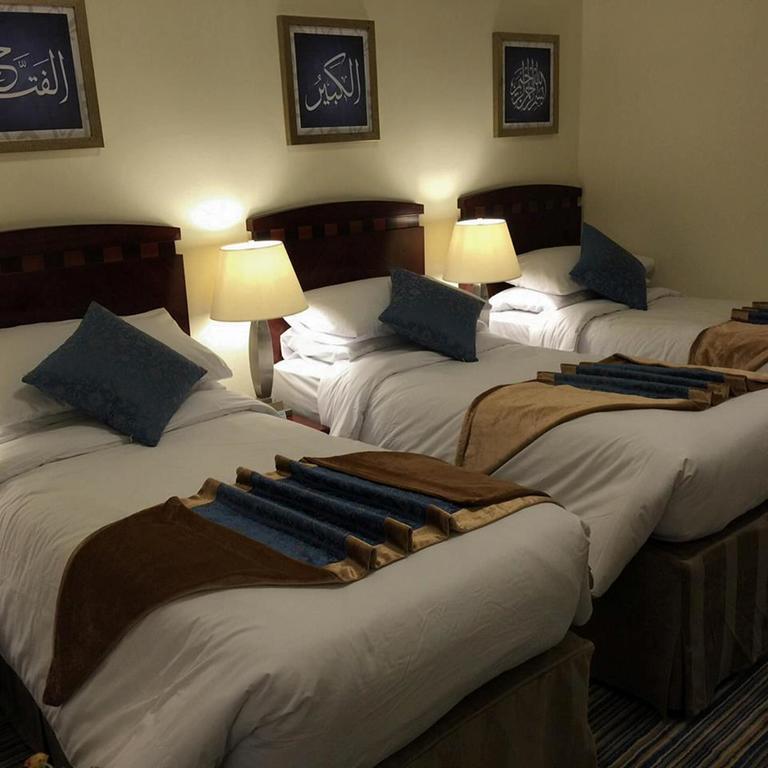 Al Eiman Al Qibla Hotel Медина Стая снимка