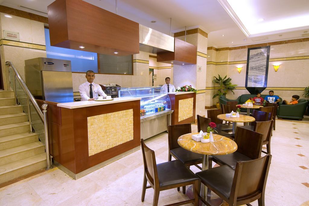 Al Eiman Al Qibla Hotel Медина Екстериор снимка