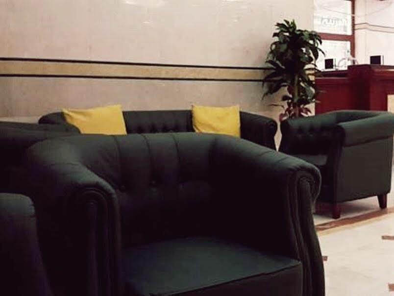 Al Eiman Al Qibla Hotel Медина Екстериор снимка