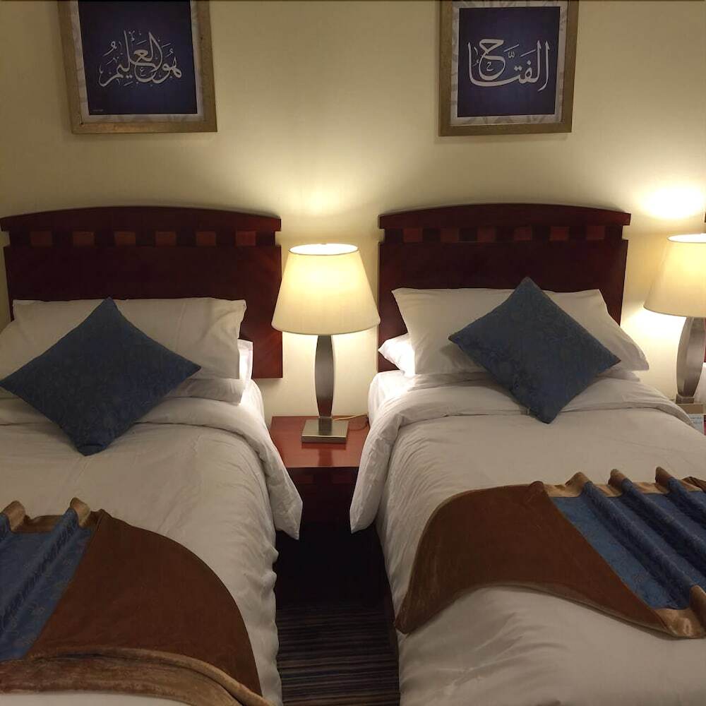 Al Eiman Al Qibla Hotel Медина Екстериор снимка